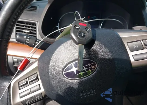 2014 Subaru Outback 2.5I Limited z USA, uszkodzony, nr VIN 4S4BRCLC3E3227562